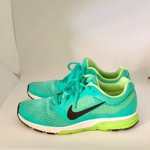 Nike Zoomfly 2 Running Sneakers
